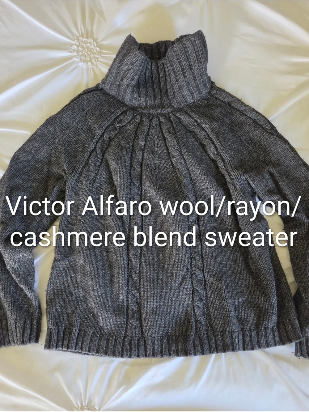 Victor Alfaro wool/rayon/cashmere blend sweater, size large